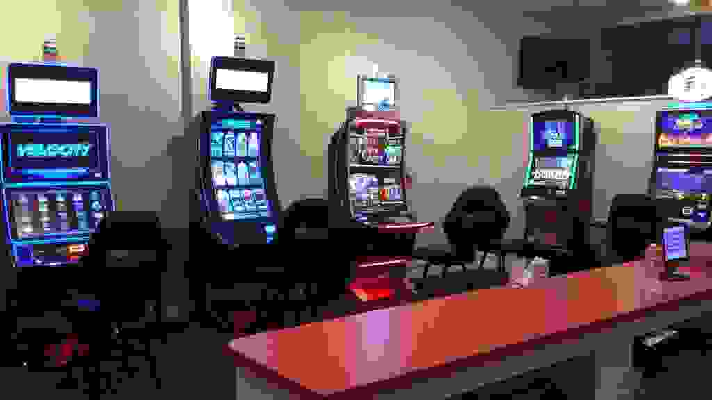 Betty's Place Video Slots and Poker Festival